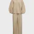 костюмы женское