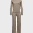 костюмы female