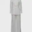 костюмы женское